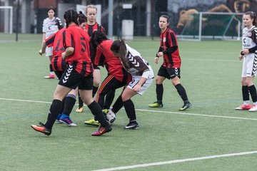 Bild 33 - B-Juniorinnen FC St.Pauli . Braedstrup IF : Ergebnis: 4:1